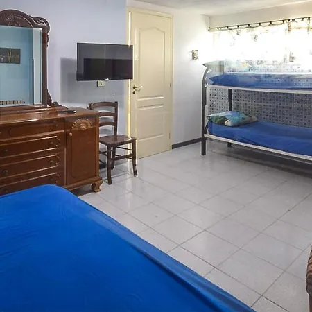 1 Bedroom Amazing In Melito Porto Salvo *